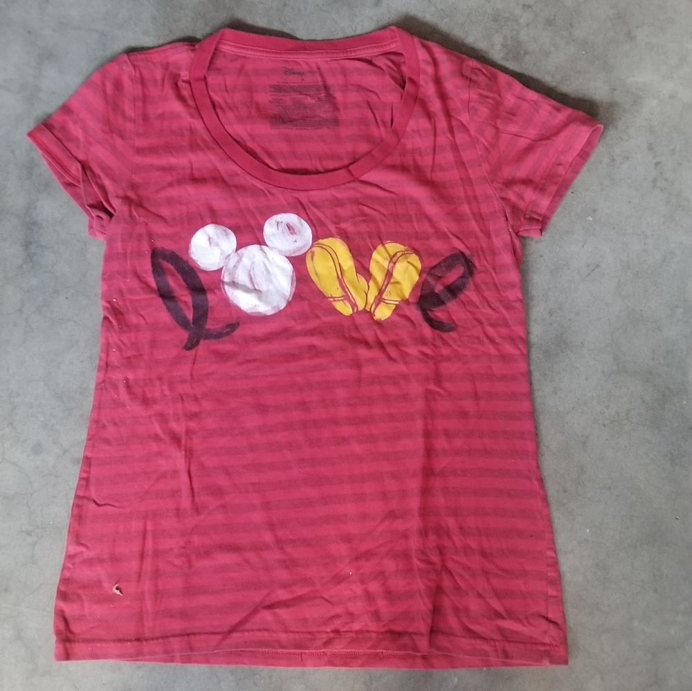 Disney "love" shirt